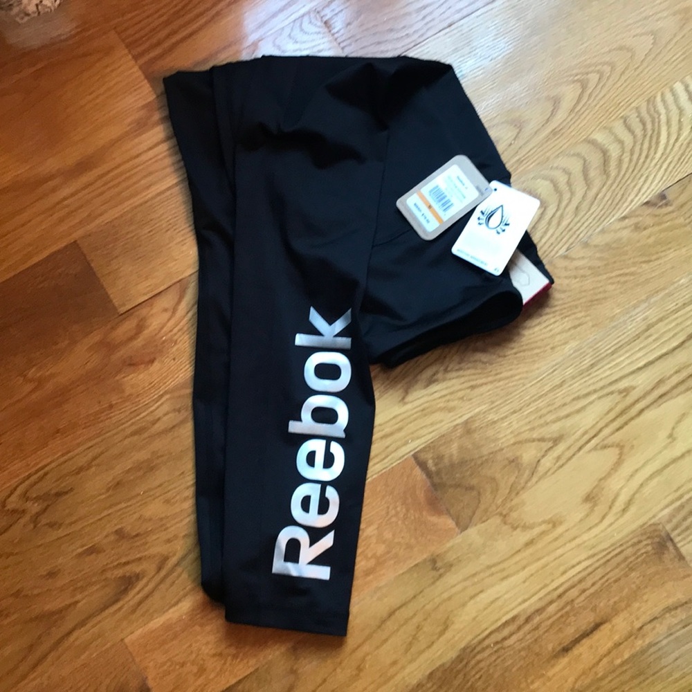 Reebok high rise workout leggings. Black (NEW) Med